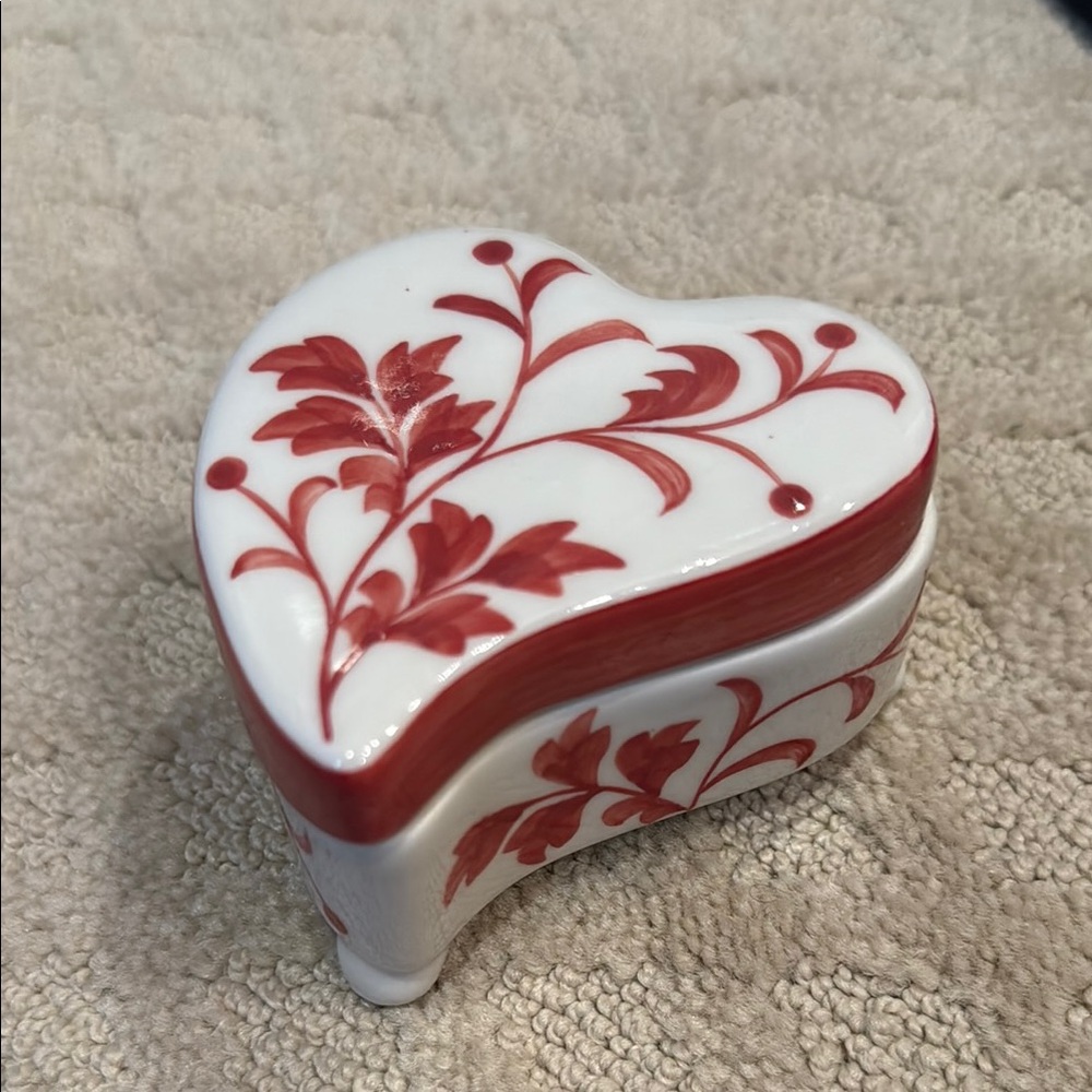 Andrea by Sadek Heart-Shaped Red and White Trinket Jewelry Box